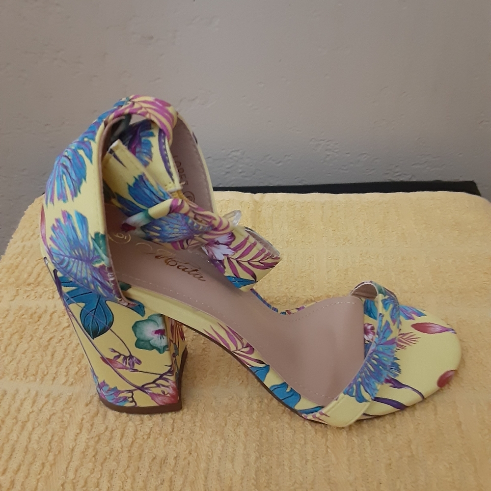 Women shoes